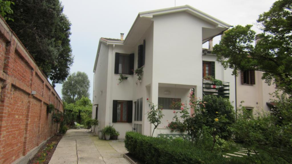 A Casa Di Dora Bed & Breakfast Treviso Exterior foto